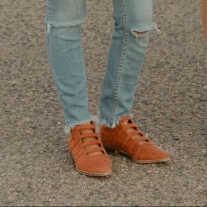 Open top ankle bootie